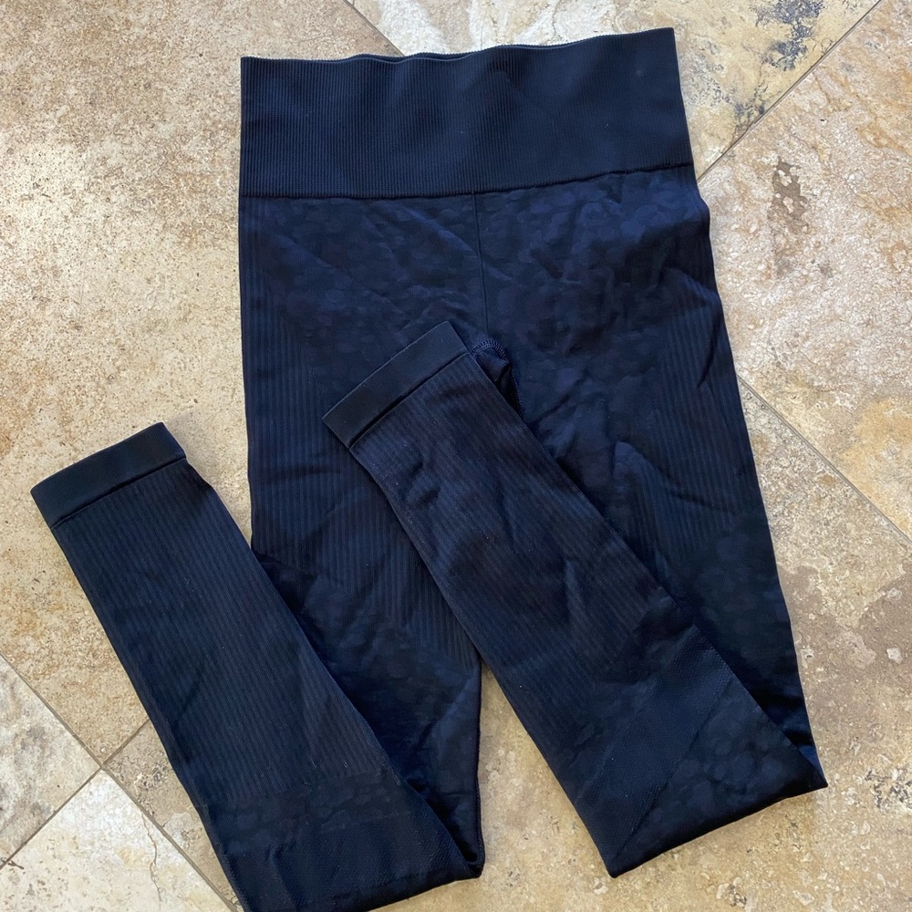 Varley black print leggings